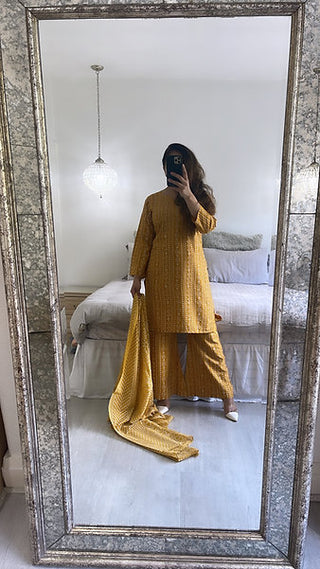 THREE PIECE LINEN CHUNRI MUSTARD