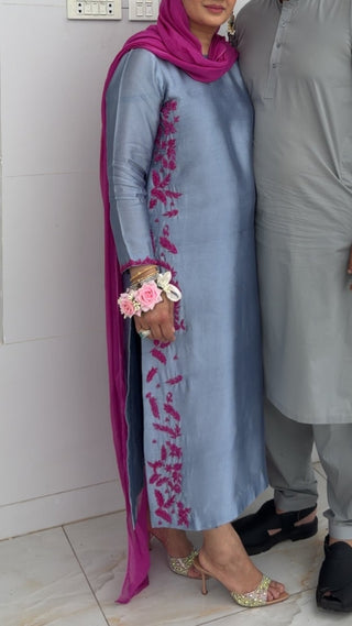 BLUE & PINK CONTRAST OUTFIT
