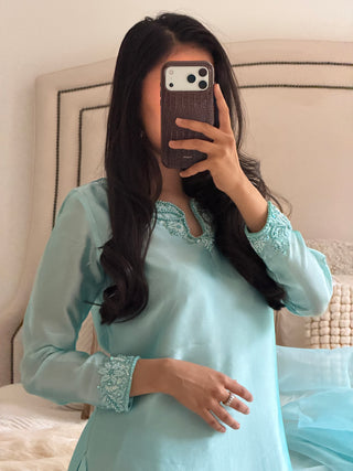 ZEINA BLUE