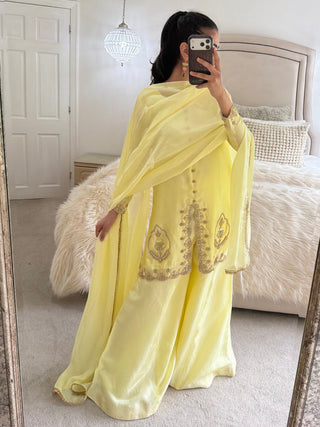 ZEINA YELLOW