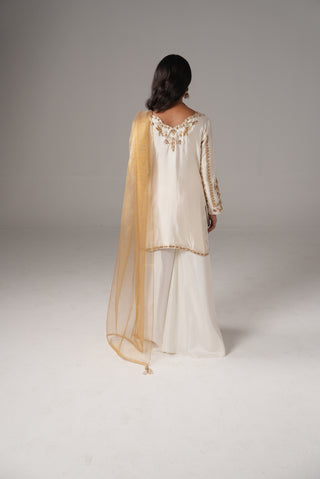 NOOR-E-ZAR